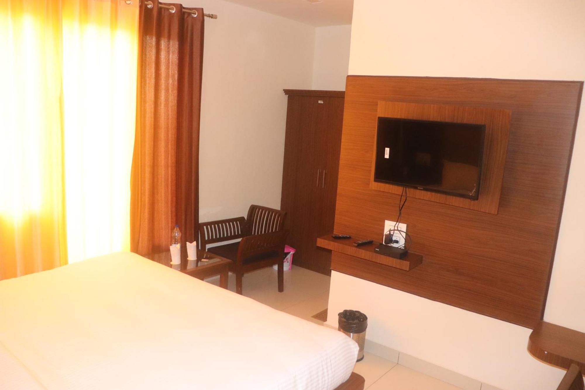 Hotel Park Street Pathānkot Екстериор снимка